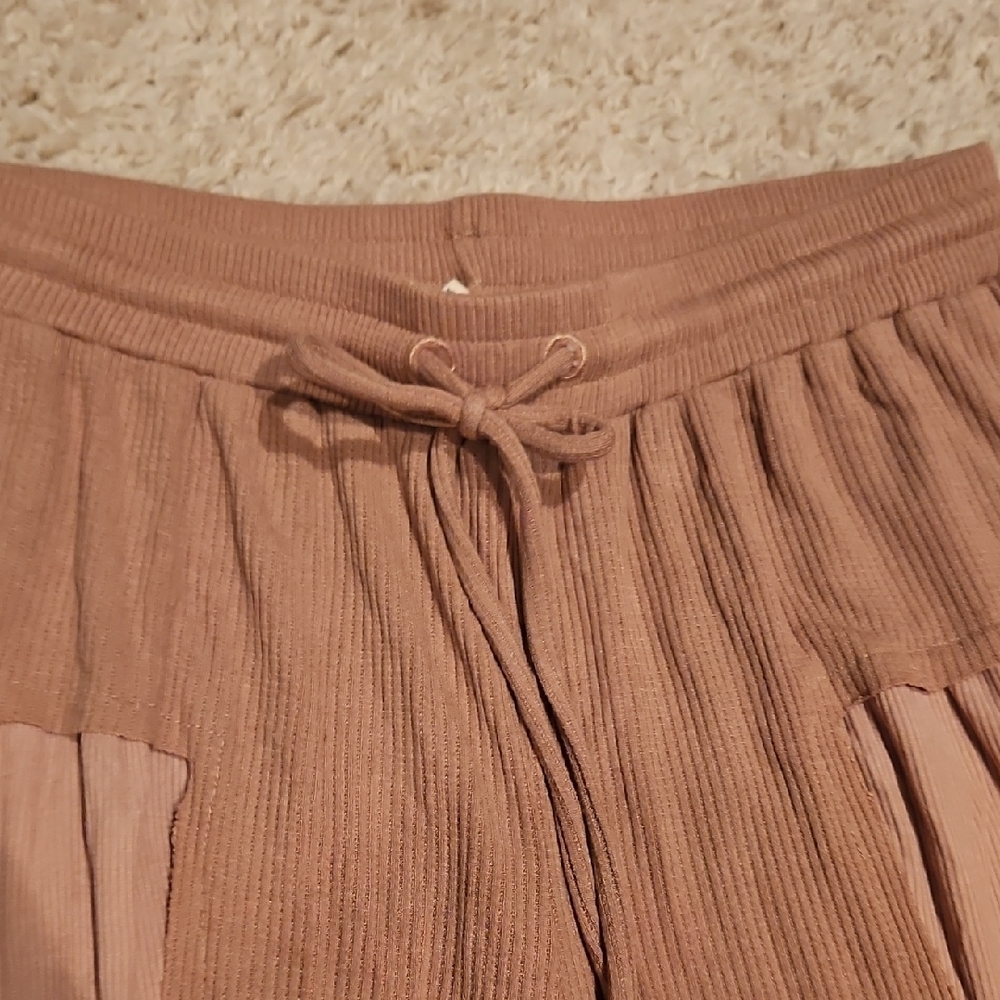 252 POL Blush and Tan Wide-Leg Pants - Picture 3 of 5